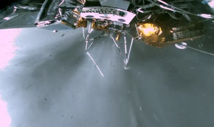 Sonda Athena da Intuitive Machines pousa na superfície da Lua