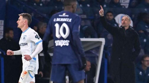 Luis Enrique durante a vitória do PSG sobre o Olympique pela Ligue 1