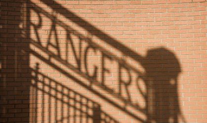 Torcedor do Rangers morre em acidente de carro antes de jogo
