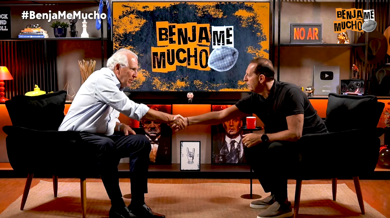 Rubens Menin e Benjamin Back se cumprimentam antes de entrevista