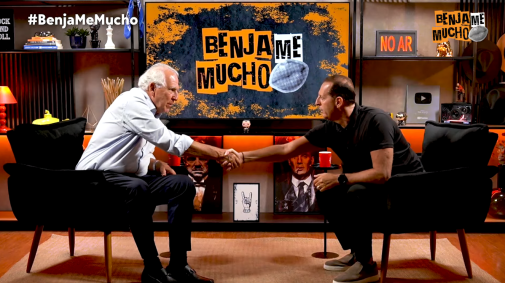 Rubens Menin e Benjamin Back se cumprimentam antes de entrevista