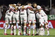 O que o São Paulo pensa sobre o gramado sintético do estádio do Palmeiras