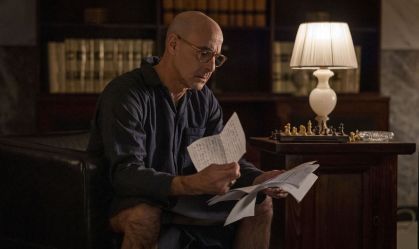 Stanley Tucci descobriu problema na tireoide nas gravações de "Conclave"