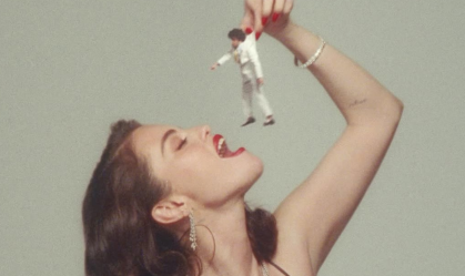 Selena Gomez e Benny Blanco lançam single e clipe de "Sunset Blvd"; veja