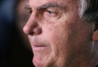 Bolsonaro desembarca em Brasília e deve acompanhar julgamento com aliados
