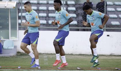 Seleção Brasileira: Dorival tem "conversa especial" com Vini Jr e Endrick