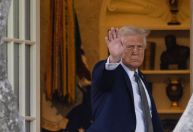 Trump assina ordem para iniciar fechamento do Departamento de Educação