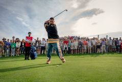 Adam Sandler aparece novamente como Happy Gilmore em &quot;Um Maluco no Golfe 2&quot;