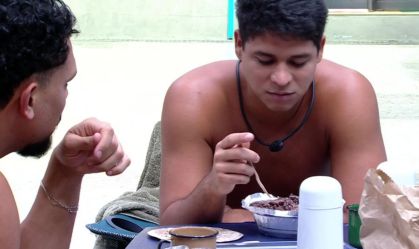 vinicius-e-guilherme-comida-pior-xepa-bbb25