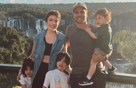 Fabiana e o marido, Bruno, são pais das gêmeas Chiara e Sienna, e de Luigi