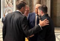 Líderes mundiais discutem guerra na Ucrânia durante funeral do papa