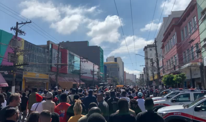 PM usa bomba de gás lacrimogêneo em protesto por morte de senegalês no Brás
