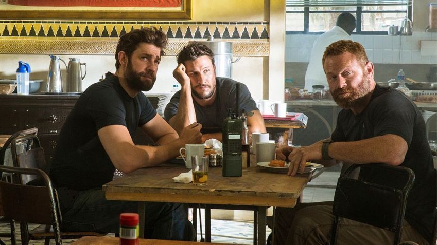 Cena de "13 Horas: Os Soldados Secretos de Benghazi" • Reprodução/Paramount Pictures