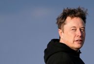 Com Musk recuando, DOGE avança com cortes e mudanças radicais na agência