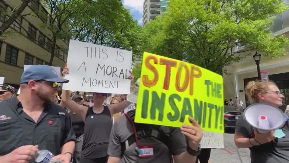 Imagem de destaque do post: Buscando ampliar oposição a Trump, jovens pedem espaço no partido Democrata
