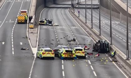 Perseguição acaba em acidente com feridos em rodovia na Inglaterra