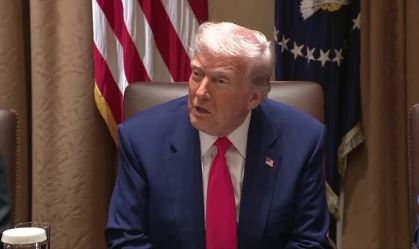 Índia e Paquistão concordam com cessar-fogo “total e imediato”, diz Trump