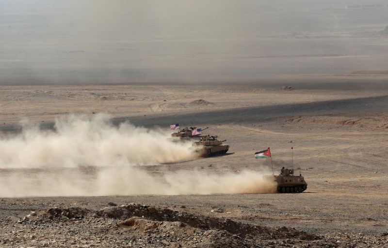 Jordânia diz que interceptou mísseis iranianos após alerta de Israel