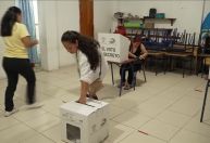 Eleitores vão às urnas para escolher novo presidente do Equador