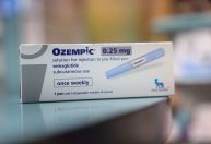 "Boca de Ozempic": novo efeito colateral do remédio é observado por médica