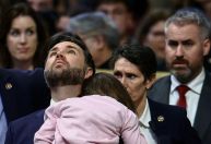 JD Vance e família participam de missa da Sexta-feira Santa no Vaticano