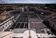 Vaticano diz que 250 mil pessoas estão no funeral do papa Francisco