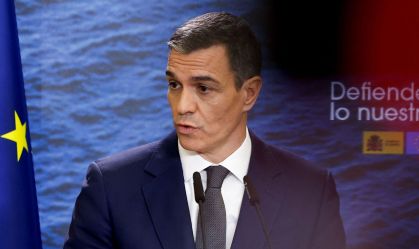 Metade da rede elétrica da Espanha é restaurada após apagão, diz premiê