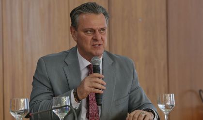 Fávaro defende ajustes no seguro rural e prevê novo programa até setembro