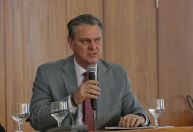 Brasil busca expandir laços comerciais com a China, diz Fávaro