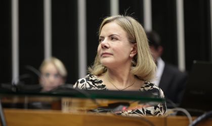 Gleisi diz que CPMI do INSS pode comprometer investigações sobre fraudes