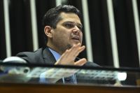STF avança sobre Orçamento em meio à crise do IOF, avaliam deputados