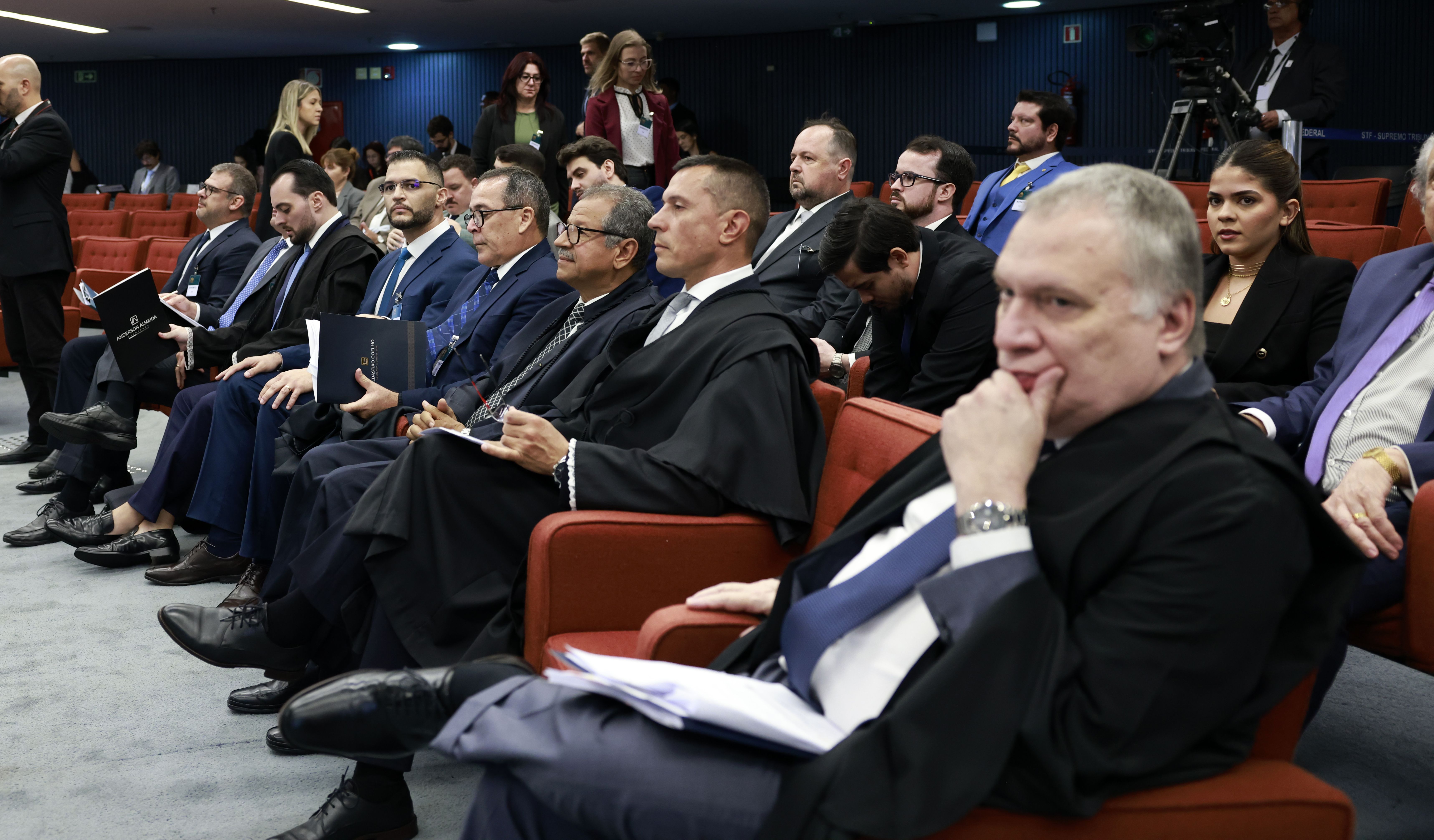 Primeira  Turma do STF julga denúncia sobre o núcleo 2 da PET
