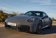 Porsche, BMW e Jaguar em nome do "Careca do INSS" chamaram atenção da PF
