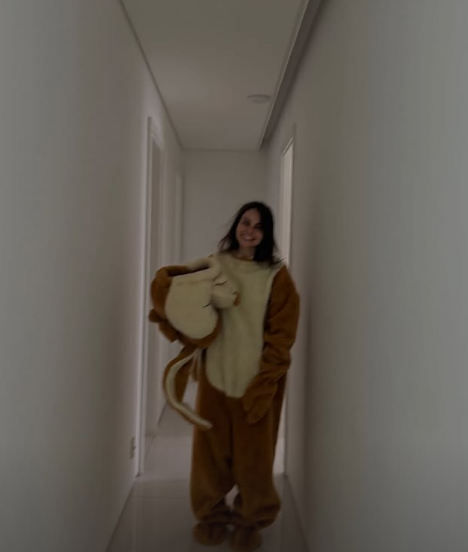 Amanda Kimberlly vestida de coelho da Páscoa • Reprodução/Redes sociais