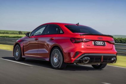 Audi RS 3 Sedan chega ao Brasil com 400 cv e 0 a 100 de 3.8s