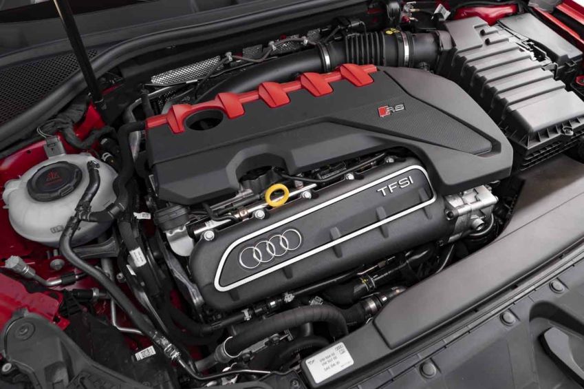 Audi RS 3 Sedan chega ao Brasil com 400 cv e 0 a 100 de 3.8s • Divulgação