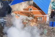 Vídeo mostra drones ucranianos explodindo casas na Rússia