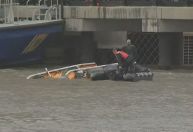 Queda de helicóptero no rio Hudson nos EUA deixa seis mortos