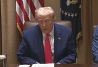 Trump considera deixar imigrantes irregulares de fazendas ficarem nos EUA