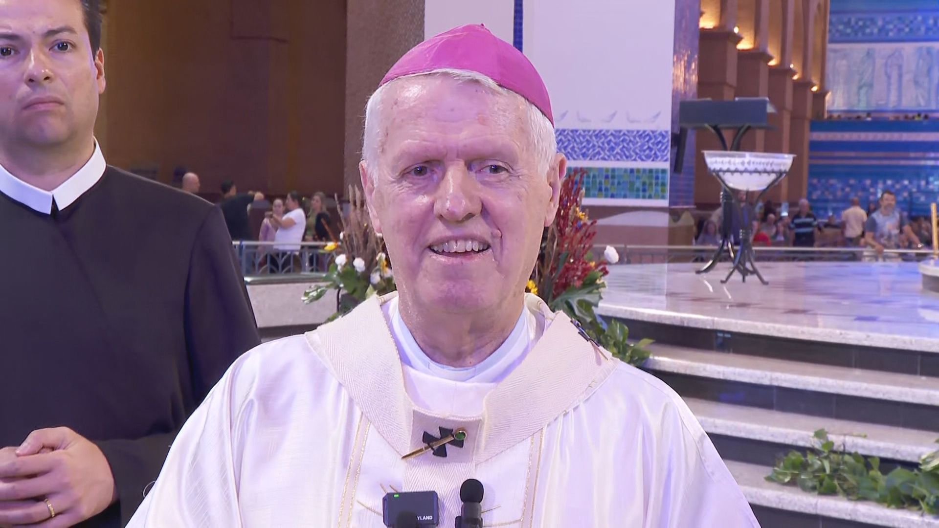 BR_CNN_210425_PAPA_ARECIDA_frame_9469