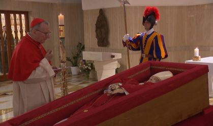 Funeral do papa Francisco começará no sábado (26), diz Vaticano