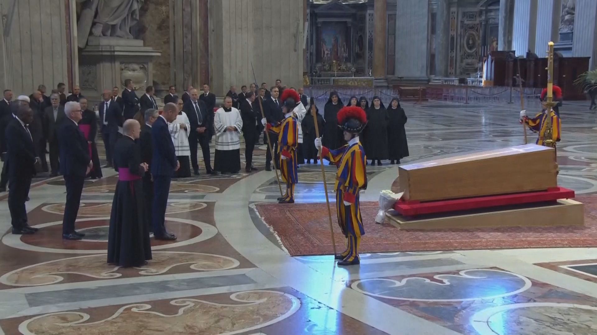 Príncipe William comparece ao funeral do papa Francisco