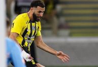 Benzema brilha, Al-Ittihad vence Al-Ettifaq e se aproxima do título Saudita