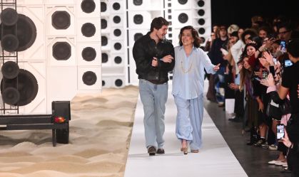Betty Faria no desfile da Misci
