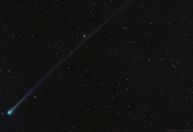 Cometa pode ser visto no céu mesmo após ter se desintegrado; saiba mais