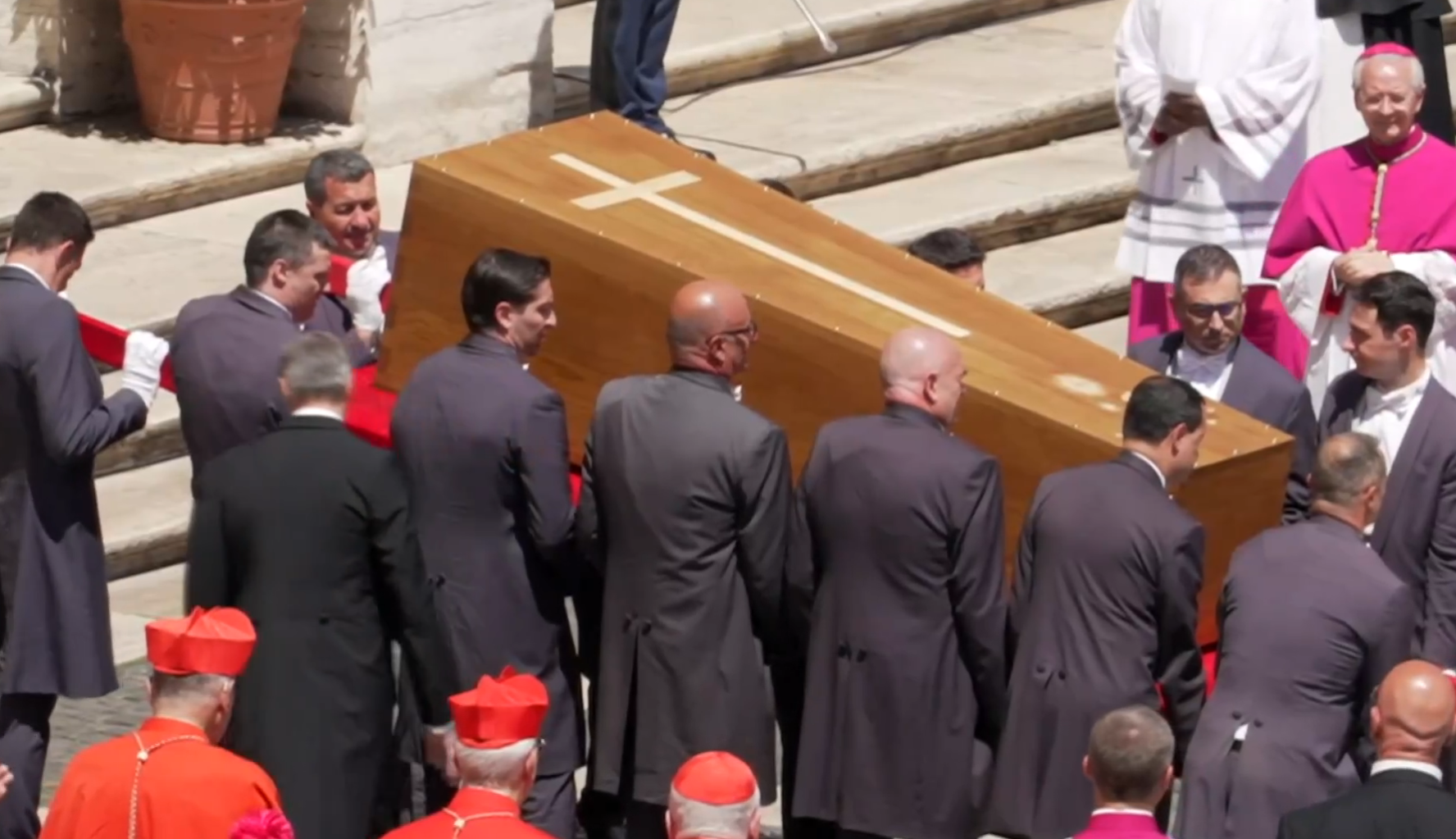 Caixão do papa Francisco