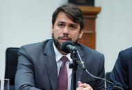 Análise: Vale mais ser deputado do que ministro no Brasil