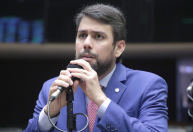 Anistia é tema sensível a todas as bancadas, diz líder do União Brasil