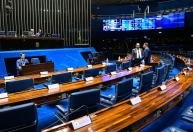 Senado aprova mudanças em regras do licenciamento ambiental no Brasil