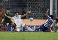 Grêmio sofre virada do CSA no fim e se complica na Copa do Brasil